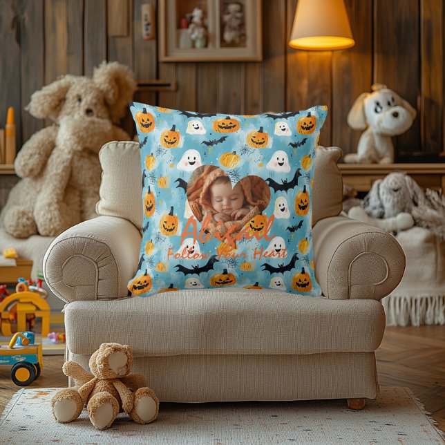Halloween-Personalisiertes Kissen mit Herz (Von Creator hochgeladen)