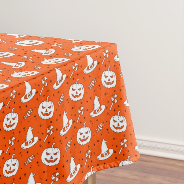 Halloween Pumpkin Hexenhut auf Großorange Tischdecke (Beispiel)