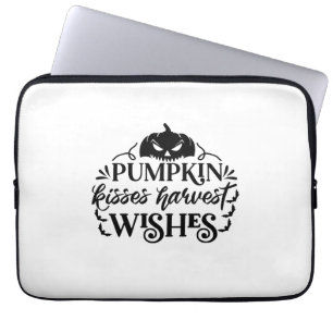 Halloween Pumpkin Kisses Harvest wünscht Geburtsta Laptopschutzhülle