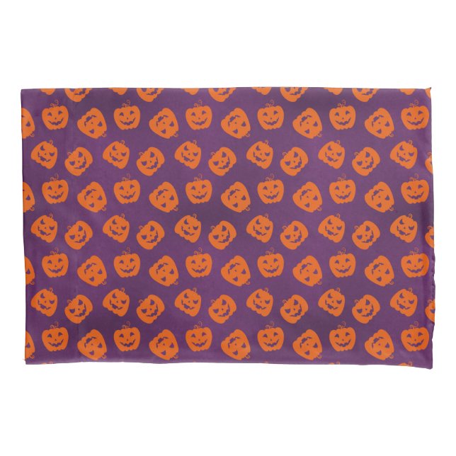 Halloween Pumpkins im Lila Hintergrundemuster Kissenbezug (Vorderseite)