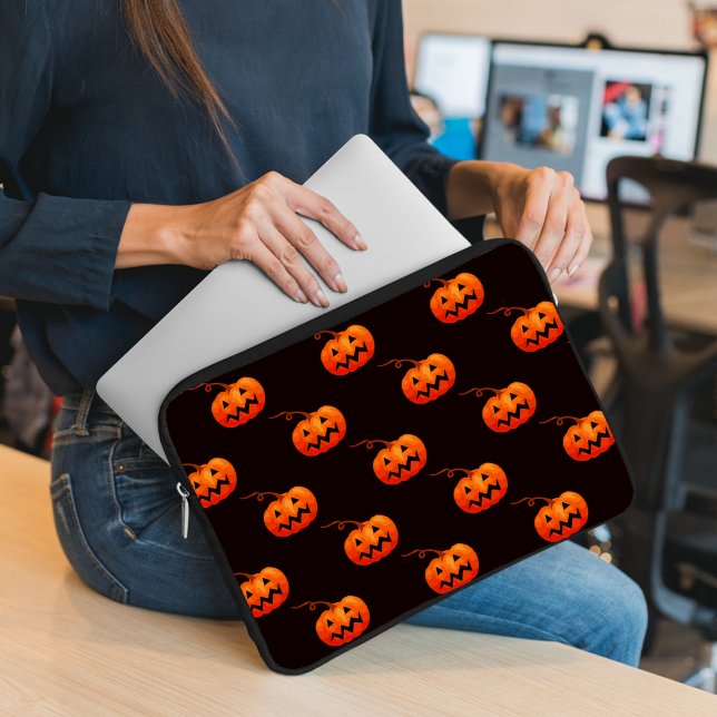 Halloween Pumpkins, Orange Pumpkins Trick oder Tre Laptopschutzhülle (Von Creator hochgeladen)