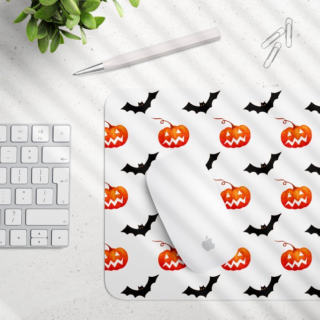 Halloween Pumpkins und Fledermäuse, Trick oder Tre Mousepad (Von Creator hochgeladen)