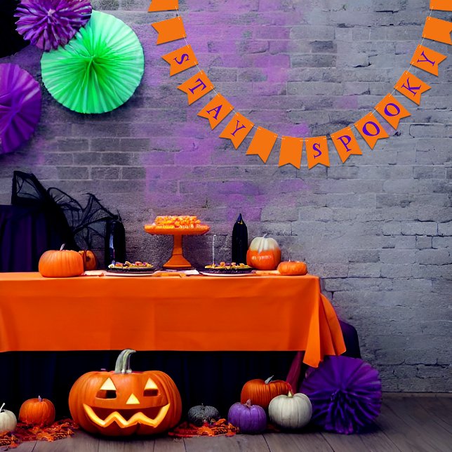Halloween Pumpkins Wimpelkette (Customizable Halloween Bunting Flags. "Stay Spooky" written on orange background)