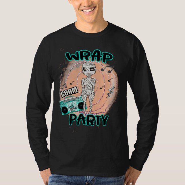 Halloween Pun Wrap Party Girl Dressed as Mummy Dan T-Shirt (Vorderseite)