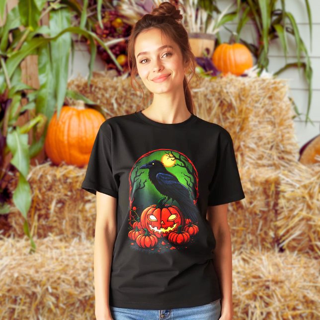 Halloween Raven in einem Kürbis Tri-Blend Shirt (Von Creator hochgeladen)