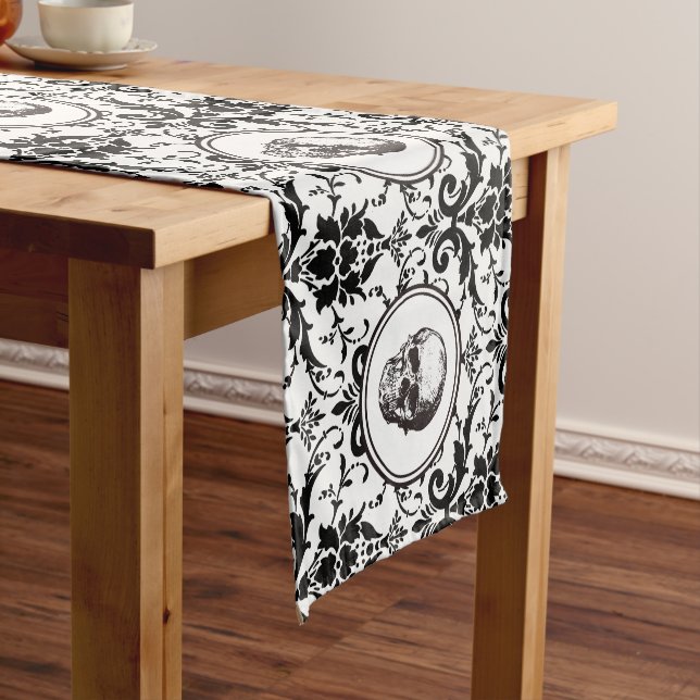 HALLOWEEN Schwarz Gothic Style Damask Muster Skull Kurzer Tischläufer (Beispiel)