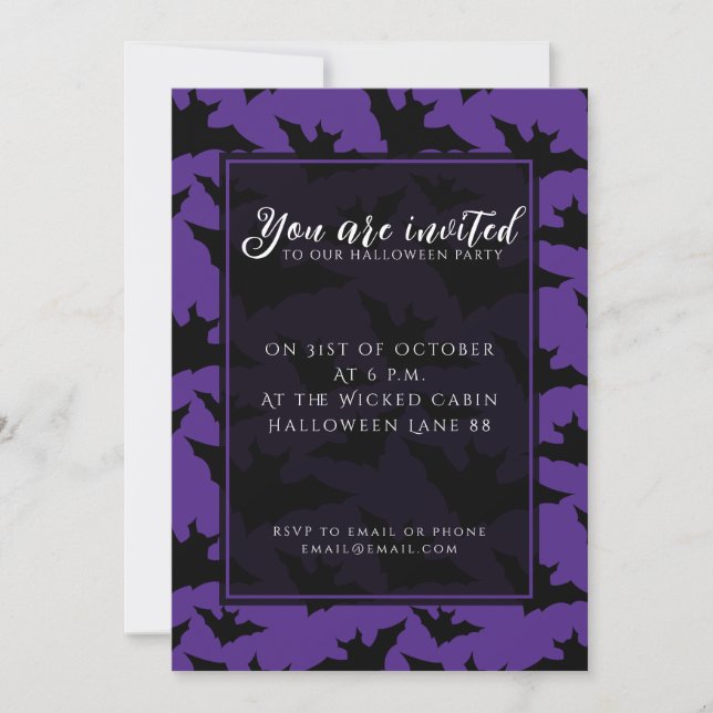 Halloween-Schwarzbats lila cooles, sprichwörtliche Einladung (Vorderseite)