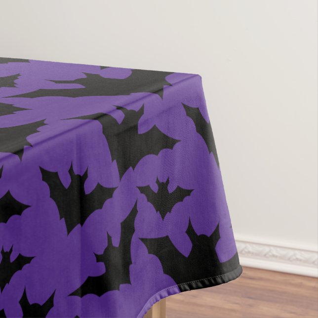 Halloween-Schwarzbats lila cooles, sprichwörtliche Tischdecke (Beispiel)