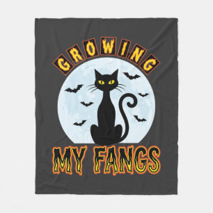 Halloween-Schwarze Katze wächst meine Fangzähne De Fleecedecke