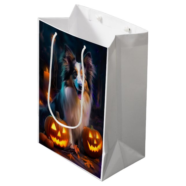 Halloween Shetland Sheepdog mit Pumpkins Beängstig Mittlere Geschenktüte (Vorderseite Schrägansicht)