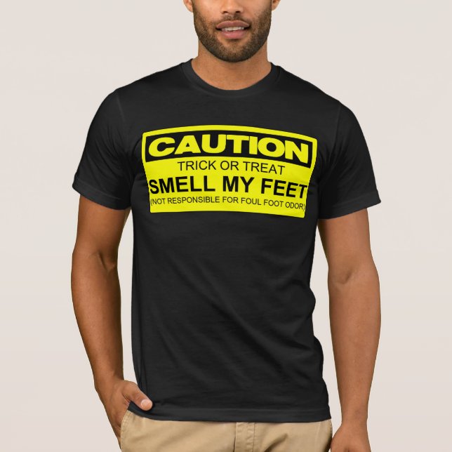 HALLOWEEN-SHIRT: RIECHEN SIE MEINE FÜSSE T-Shirt (Vorderseite)