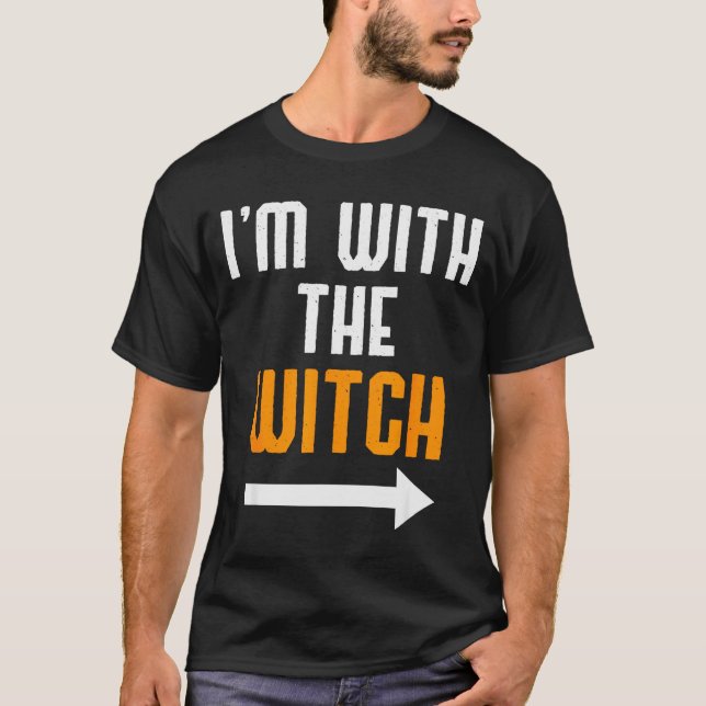 Halloween Shirts For Men I'm With The Witch Funny  (Vorderseite)