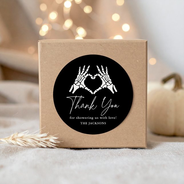 Halloween Skeleton Hands Baby Dusche Runder Aufkleber (Von Creator hochgeladen)