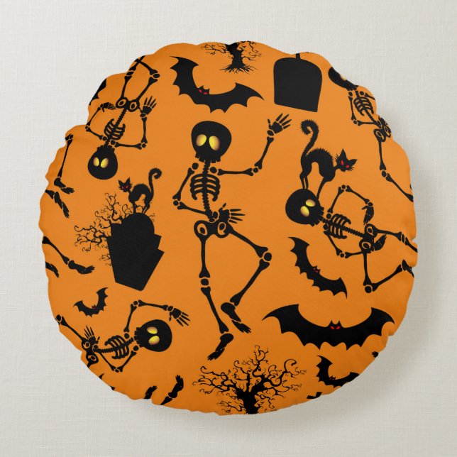 Halloween Skeletons Macabre Dance Rundes Kissen (Vorderseite)