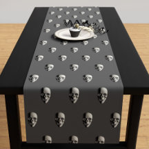 Halloween Skull Pattern Gray Spooky Tischläufer