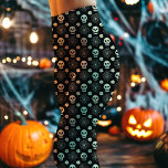 Halloween Skulls und Blume Muster Leggings<br><div class="desc">Mit diesen einzigartigen Halloween-Skulls und Blume-Pattern-Leggings tauchen Sie ein in den Halloween-Geist. Diese Leggings mit einem auffallenden Design von Schädeln und zarten Blume auf schwarzem Hintergrund sorgen für eine perfekte Mischung aus Schön und Schönheit. Sie sind komfortabel, dehnbar und auffallend und eignen sich ideal für lässige Kleidung, Halloween-Partys oder einfach...</div>