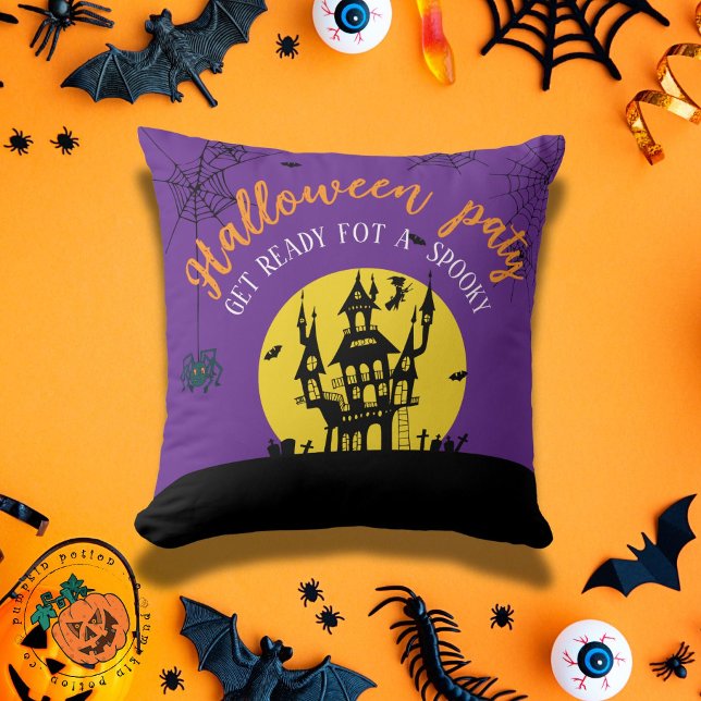Halloween Spooky Festung Pillow | Kissen (Von Creator hochgeladen)