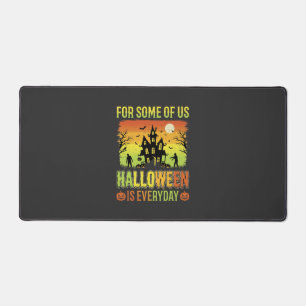 Halloween Spukhaus für einige von uns Schreibtischunterlage