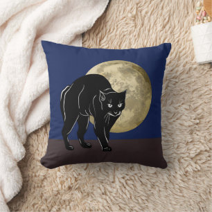 Halloween Streunende schwarze Katze in einer Vollm Kissen