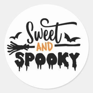 Halloween Sweet and Spooky Typografic Text Runder Aufkleber