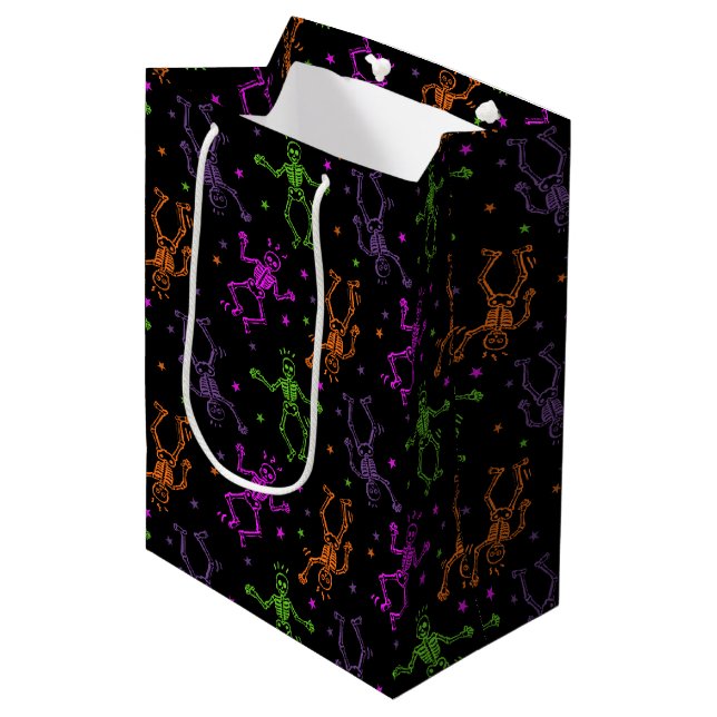 Halloween-Tanzskelette Mittlere Geschenktüte (Vorderseite Schrägansicht)