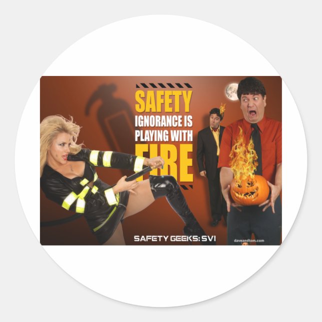 Halloween Theme Safety Geeks Funny Warning Runder Aufkleber (Vorderseite)