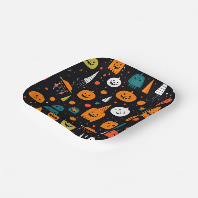 Halloween Themed Pappteller (Gewinkelt)
