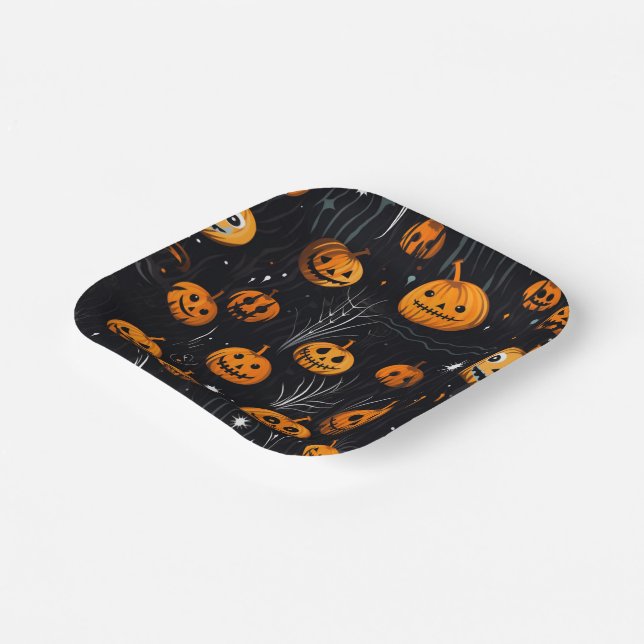 Halloween Themed Pappteller (Gewinkelt)