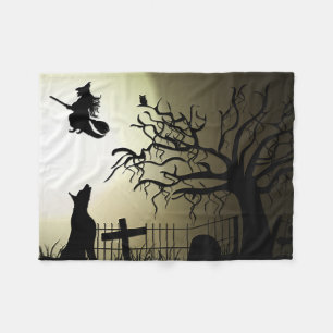 Halloween und Howling Dog Fleecedecke