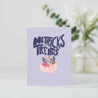 Halloween Vibes • No Tricks, just Treats Postkarte