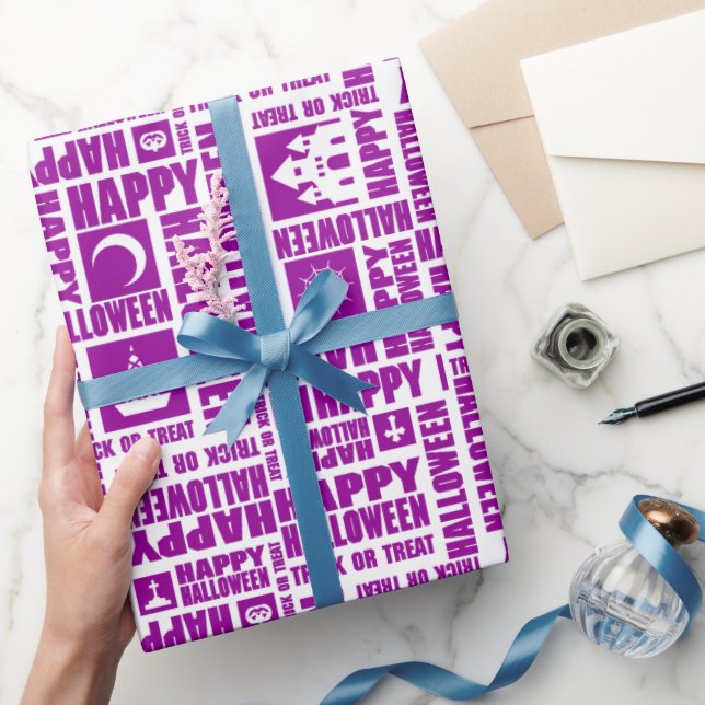 Halloween Whimsical Funny typography Lila Geschenkpapier (Schenken)