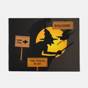 Halloween Witz ist in der Türmatte