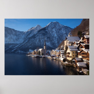 Hallstatt-Stadt im Schnee im Winter Poster