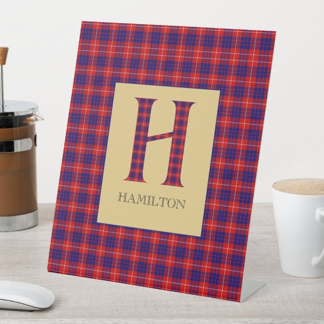 Hamilton Tartan Monogram H Sockelschild (In Situ)