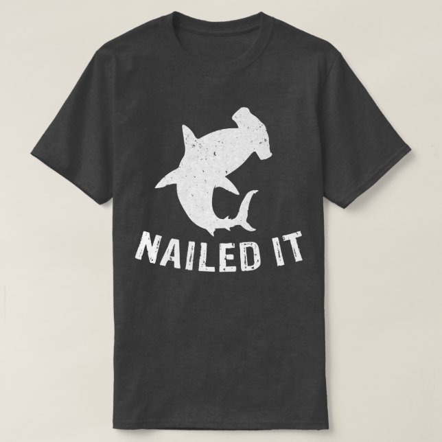 Hammerhead Shark nagelte It Funny Shark Event Week T-Shirt (Design vorne)