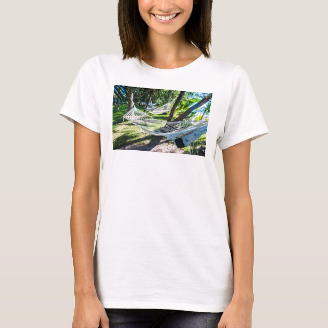 Hammock am Strand, Fidschi T-Shirt (Vorderseite)