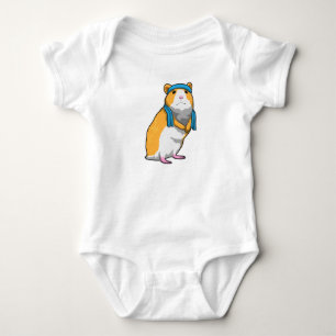 Hamster in Fitness mit Handtuch Baby Strampler