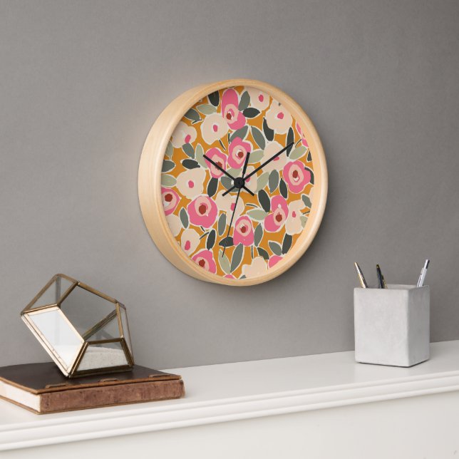 Hand-Drawn Bold Inky Floral Pattern- Sunlit Meadow Uhr (Büro)
