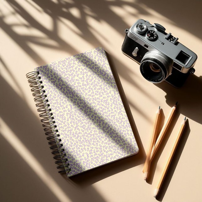 Hand drawn ditsy Lavender Daisies – Mini Floral (Créateur téléchargé)