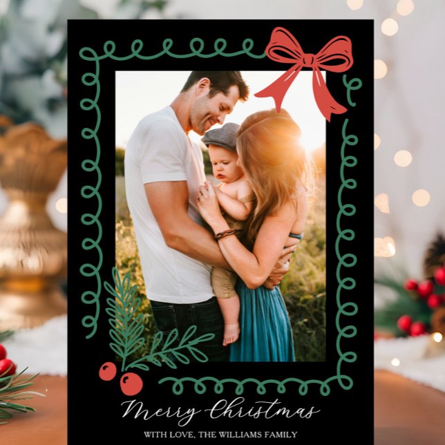 Hand Drawn Schwarz Rot Grün Frohe Weihnachten (Black, Red and green holiday card with hand drawn spiral border, holly, bow, and “Merry Christmas")