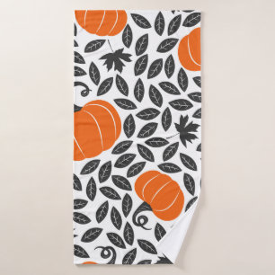 Hand drawn seamless pattern with pumpkins and leav
