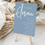 Hand Scripted Table ELEVEN   Guest Names Tischnummer<br><div class="desc">Einfache und schicke Tischnummer-Karten in Dusty Blue und Weiß machen eine elegante Aussage bei Ihrer Hochzeit oder Veranstaltung. Das Design enthält "Table [number]" in einem spannenden Mix aus klassischer Serif und handgeschriebenem Skriptsatz, darunter einzelne Gastnamen. Design wiederholt sich auf beiden Seiten. Einzelne nummerierte Karten werden separat verkauft; bestellen Sie jede...</div>
