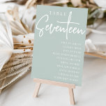 Hand Scripted Table SEVENTEEN   Guest Names Tischnummer<br><div class="desc">Einfache und schicke Tischnummer-Karten in Sage Green und Weiß machen eine elegante Aussage bei Ihrer Hochzeit oder Veranstaltung. Das Design enthält "Table [number]" in einem spannenden Mix aus klassischer Serif und handgeschriebenem Skriptsatz, darunter einzelne Gastnamen. Design wiederholt sich auf beiden Seiten. Einzelne nummerierte Karten werden separat verkauft; bestellen Sie jede...</div>
