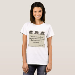 Handarbeit vor Hausarbeit, mit Kätzchen T-Shirt