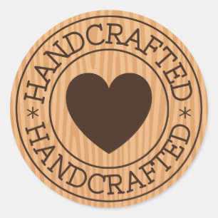 Handcrafted, braune Briefmarke mit Herzen auf Runder Aufkleber