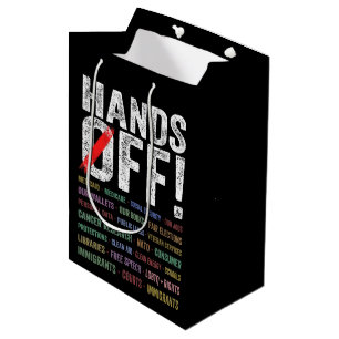 Hände aus Protest Mittlere Geschenktüte