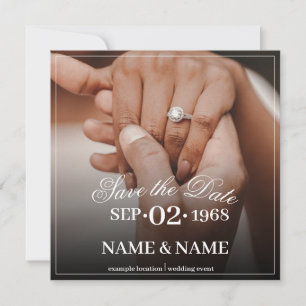 Hände eines farbigen Ehepaares mit Ring