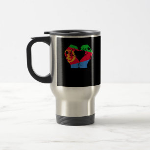 Hände Herz mit eritreischer Flagge Reisebecher
