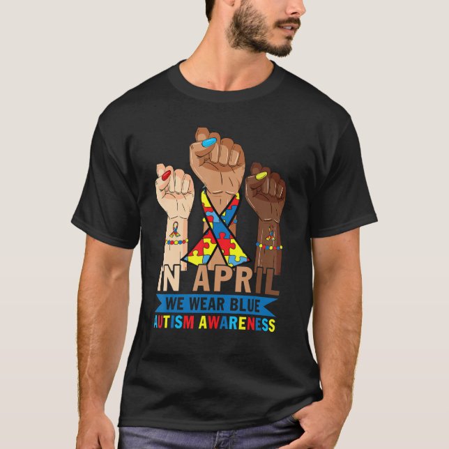 Hände im April tragen wir blauen Autismus Bewussts T-Shirt (Vorderseite)