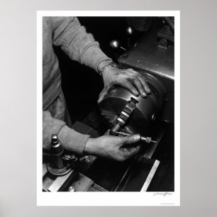 Hände von Drehbank-Arbeitskraft 1943 Poster